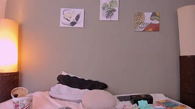 zeus blaze online show from October 15, 2025, 4:45 am