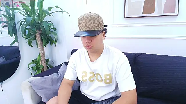 Naim Bennetsex online show from October 6, 2025, 6:27 pm