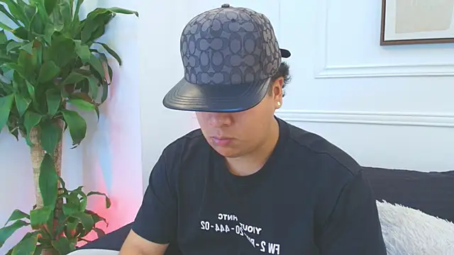 Naim Bennetsex online show from January 6, 2026, 6:22 pm