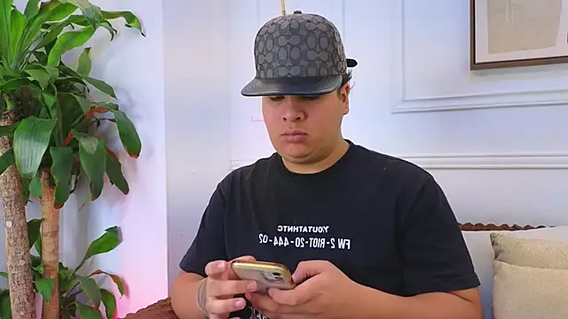 Naim Bennetsex online show from March 31, 2026, 6:41 pm