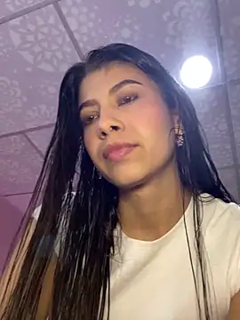 Lenapink19 online show from March 3, 2026, 10:26 pm