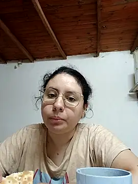 marmary84 online show from May 6, 2026, 4:12 pm