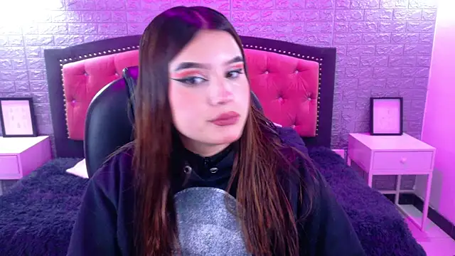 Natalie loffreda online show from October 16, 2025, 3:18 am