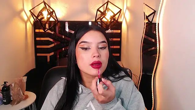 Natalie loffreda online show from March 31, 2026, 7:58 pm