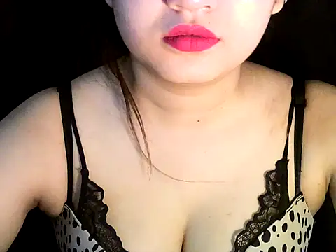 Snapshot of strip_vani chatting on April 15, 2026, 4:30 am strip vani online show from April 15, 2026, 4:30 am