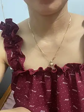 Snapshot of -NhaKy22 chatting on October 8, 2025, 2:25 pm -NhaKy22 online show from October 8, 2025, 2:25 pm