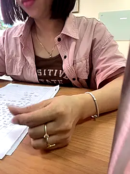 Snapshot of -NhaKy22 chatting on October 21, 2025, 2:23 am -NhaKy22 online show from October 21, 2025, 2:23 am