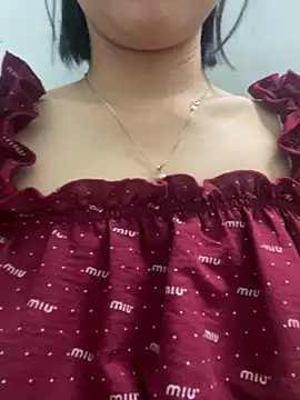 Snapshot of -NhaKy22 chatting on October 22, 2025, 2:28 pm -NhaKy22 online show from October 22, 2025, 2:28 pm