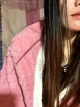 PhanHaa online show from November 29, 2025, 12:57 am