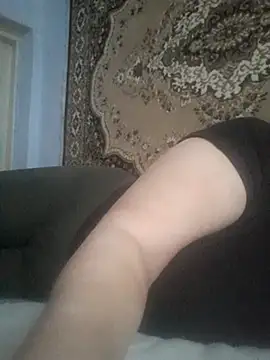 Snapshot of JillOKissx chatting on October 13, 2025, 6:13 am JillOKissx online show from October 13, 2025, 6:13 am