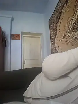 Snapshot of JillOKissx chatting on October 18, 2025, 11:00 am JillOKissx online show from October 18, 2025, 11:00 am