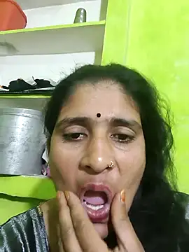 Hot-piuy online show from October 30, 2025, 5:31 am