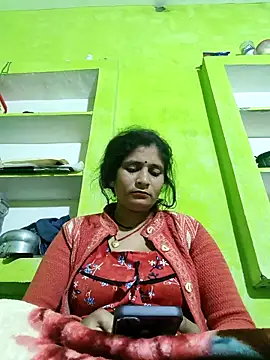 Hot-piuy online show from November 10, 2025, 9:58 pm