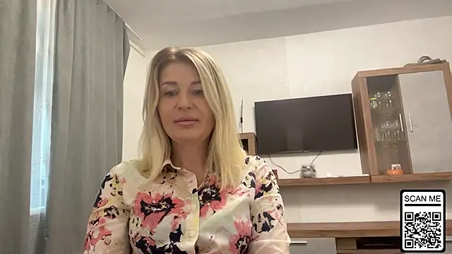 Blondie xoxoxo online show from October 2, 2025, 6:53 am