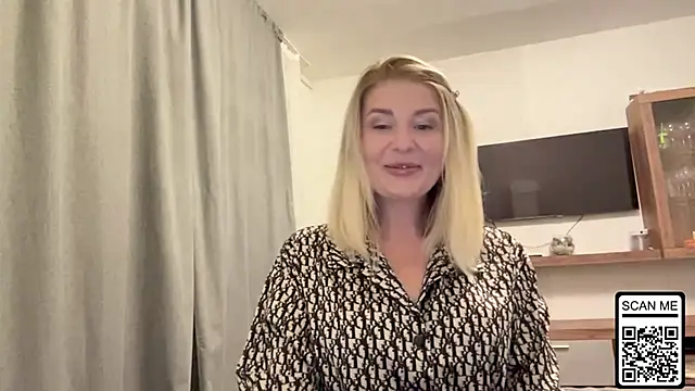 Blondie xoxoxo online show from October 11, 2025, 7:56 pm