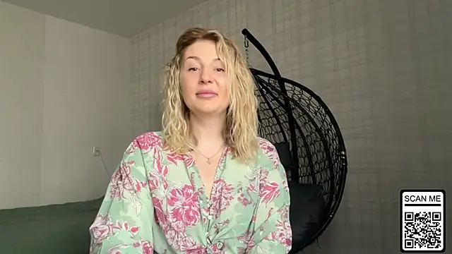 Blondie xoxoxo online show from April 13, 2026, 9:48 am