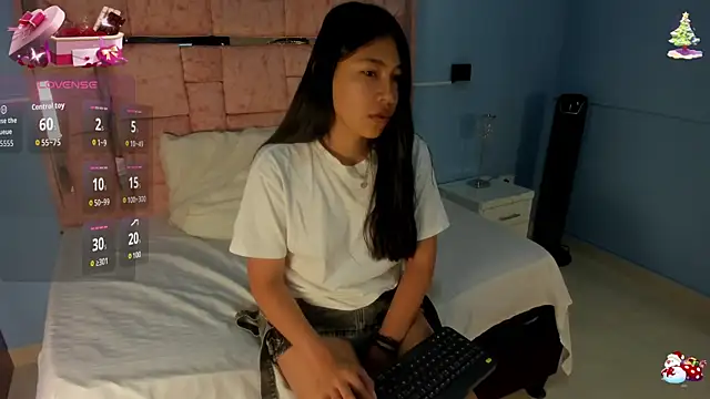 Snapshot of LICKY_LOV chatting on September 24, 2025, 3:21 am LICKY LOV online show from September 24, 2025, 3:21 am