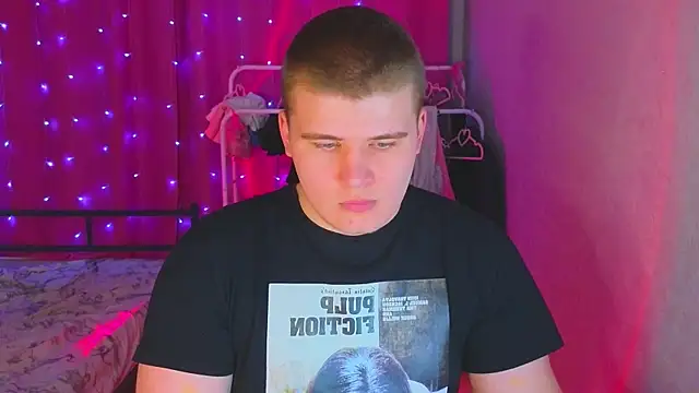 kittenmurr online show from March 3, 2026, 9:21 pm