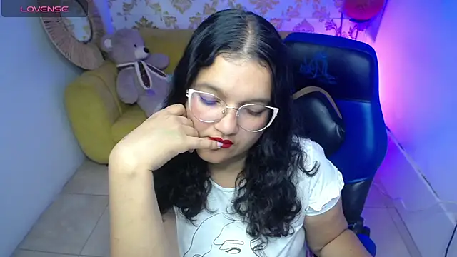 Lily rousee m online show from September 25, 2025, 2:15 am
