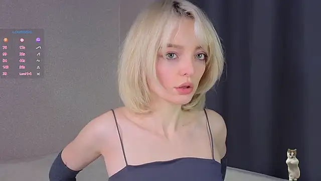 ShizukaBlanche online show from November 4, 2025, 4:22 am