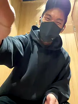 Snapshot of masucle216 chatting on October 28, 2025, 2:31 pm masucle216 online show from October 28, 2025, 2:31 pm