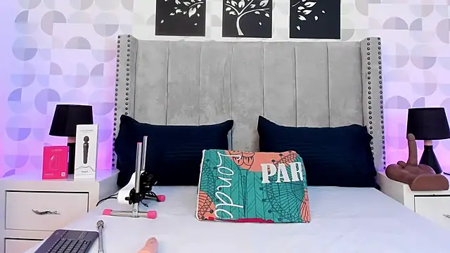 natasha moreno online show from March 7, 2026, 12:35 pm