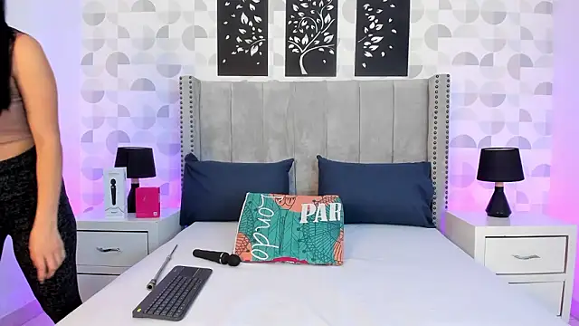 natasha moreno online show from March 26, 2026, 12:22 pm