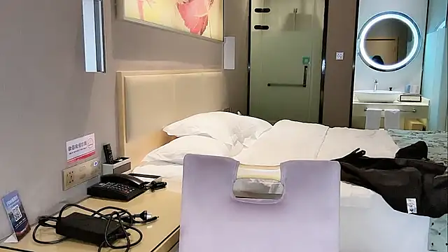 Ianxuan online show from October 12, 2025, 1:32 pm