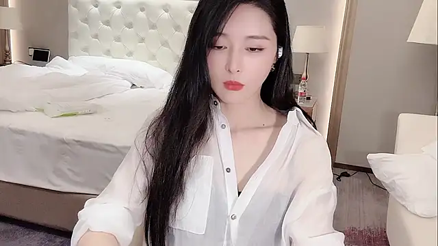 Ianxuan online show from October 18, 2025, 2:40 pm