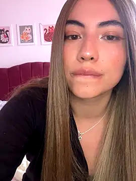Snapshot of Jadee_grey chatting on September 10, 2025, 5:46 pm Jadee grey online show from September 10, 2025, 5:46 pm