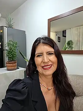 Snapshot of swity_foster chatting on April 26, 2026, 2:48 pm swity foster online show from April 26, 2026, 2:48 pm