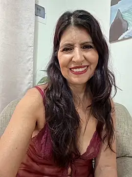 Snapshot of swity_foster chatting on May 9, 2026, 2:11 pm swity foster online show from May 9, 2026, 2:11 pm