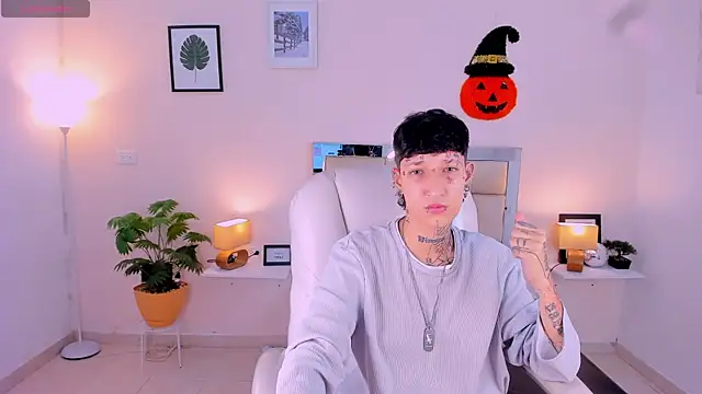 Luci Rose online show from October 8, 2025, 2:09 am