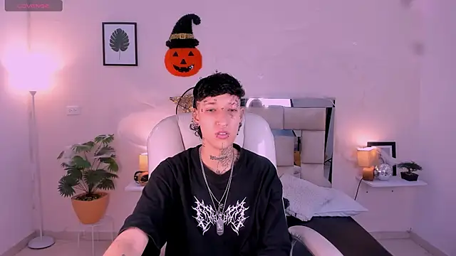 Luci Rose online show from October 23, 2025, 2:33 am