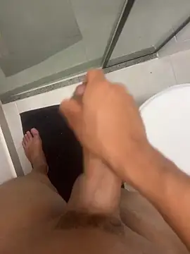 Snapshot of Ccffffjjik chatting on November 13, 2025, 6:23 am Ccffffjjik online show from November 13, 2025, 6:23 am