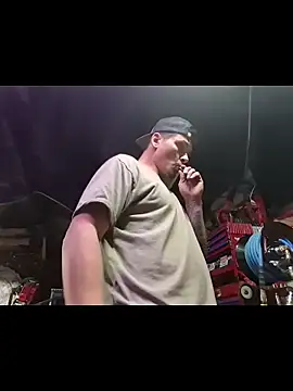 twistafatpipe online show from October 28, 2025, 1:20 am