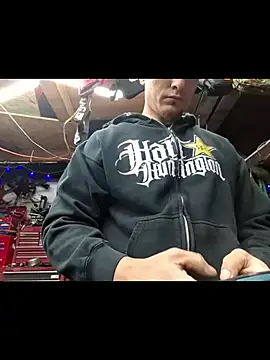 Snapshot of twistafatpipe chatting on February 11, 2026, 2:00 pm twistafatpipe online show from February 11, 2026, 2:00 pm