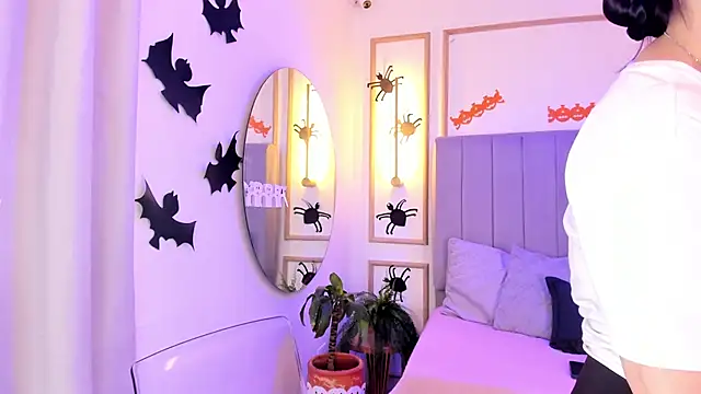 Snapshot of Ashley_Monroe chatting on October 12, 2025, 3:22 pm Ashley Monroe online show from October 12, 2025, 3:22 pm