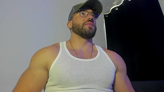 Snapshot of JoshuaLyon chatting on October 9, 2025, 5:44 pm JoshuaLyon online show from October 9, 2025, 5:44 pm