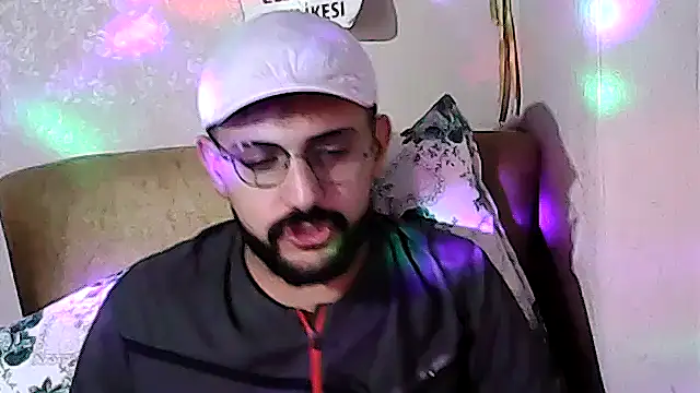 Muratcan33 online show from November 24, 2025, 2:28 pm