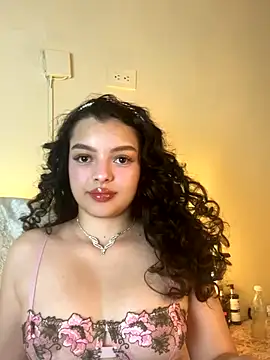 AriaHeavenss online show from October 16, 2025, 12:22 am