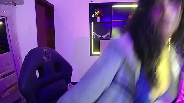 emiily smith1 online show from October 2, 2025, 7:32 pm