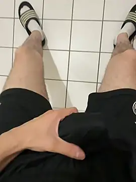 Dicksxd online show from July 16, 2026, 6:47 pm