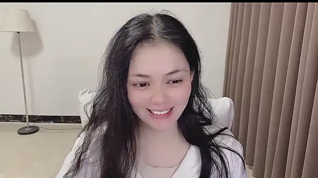 zora-168 online show from November 12, 2025, 3:18 am