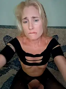 Snapshot of slg1 chatting on September 20, 2025, 6:20 pm slg1 online show from September 20, 2025, 6:20 pm