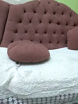 Mdtfre online show from September 29, 2025, 11:42 pm