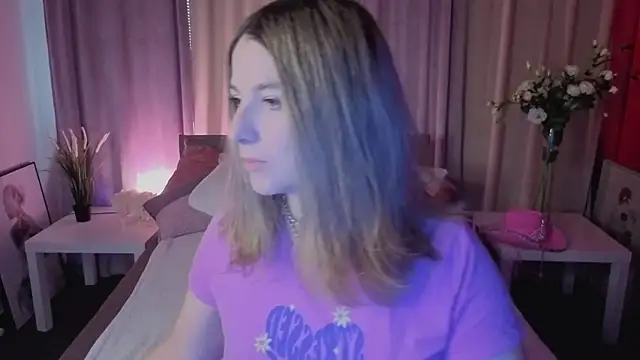 Snapshot of evafolver chatting on October 11, 2025, 6:12 am evafolver online show from October 11, 2025, 6:12 am