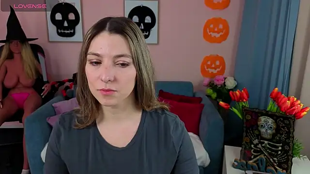 Snapshot of evafolver chatting on October 23, 2025, 6:13 am evafolver online show from October 23, 2025, 6:13 am