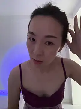 manmanyu520 online show from November 2, 2025, 2:25 am