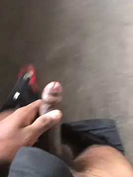 kavi1q1 online show from October 15, 2025, 1:06 am